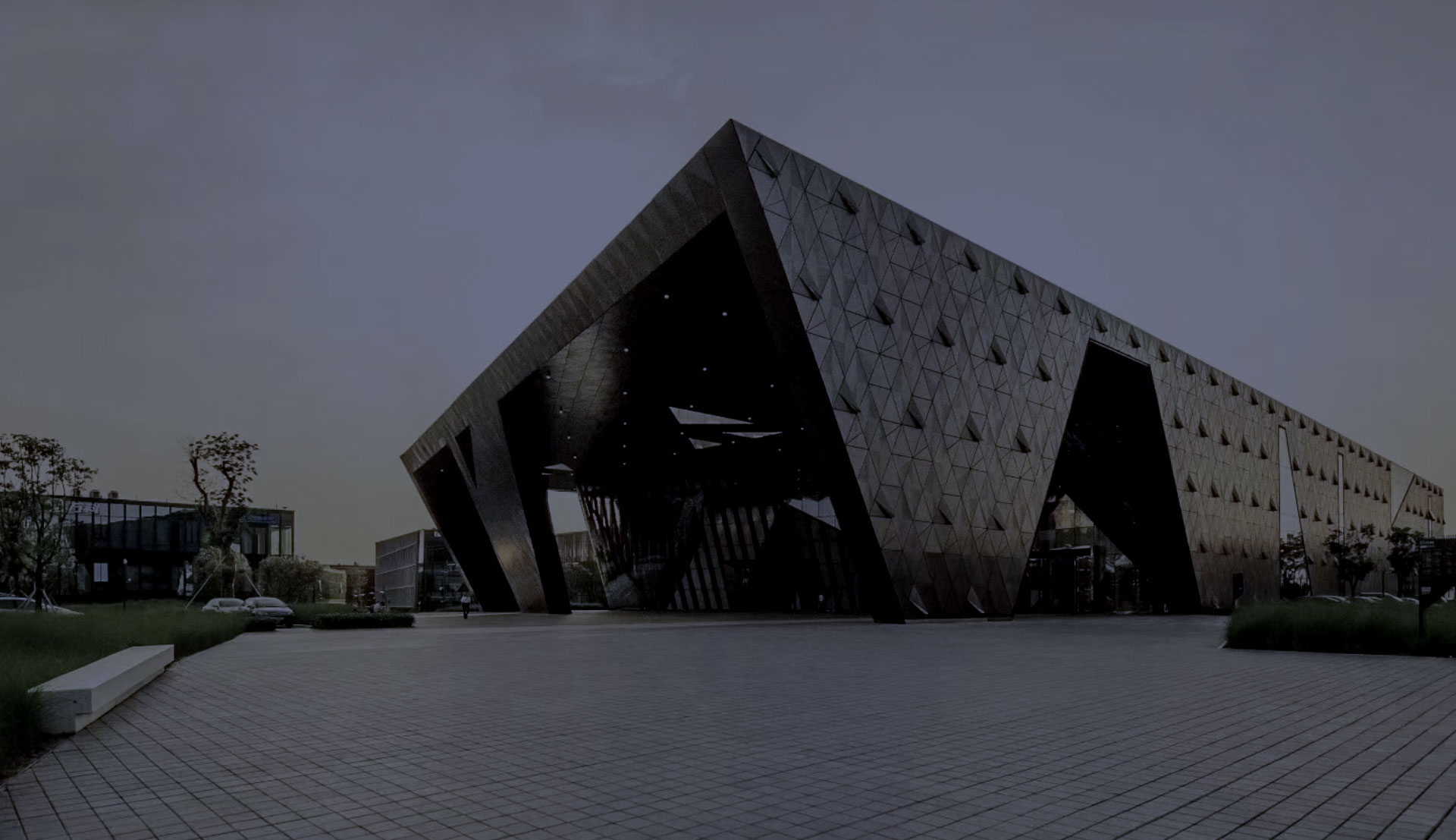 智慧樓宇 武智科技 智慧會議室所在建筑 科技感辦公場景載體;描述：武智科技智慧會議室所處的智慧樓宇，以現(xiàn)代幾何造型傳遞科技感，為智慧辦公場景提供載體。